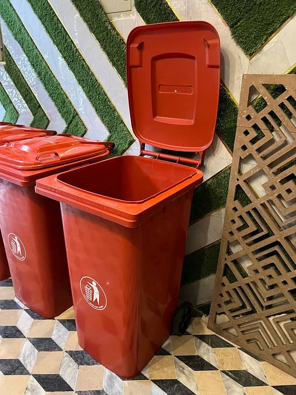 Dustbins, Garbage bins, plastic drum, 14