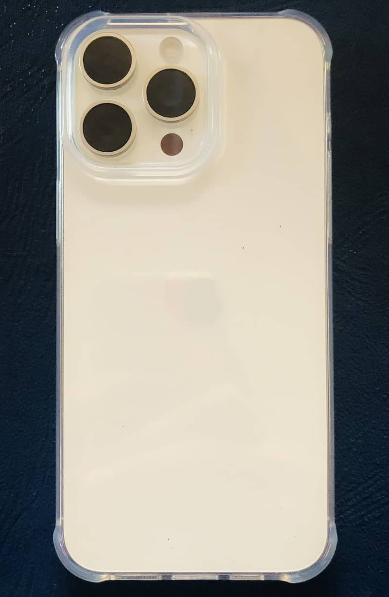 Iphone  15 pro max  white  Titanium 1