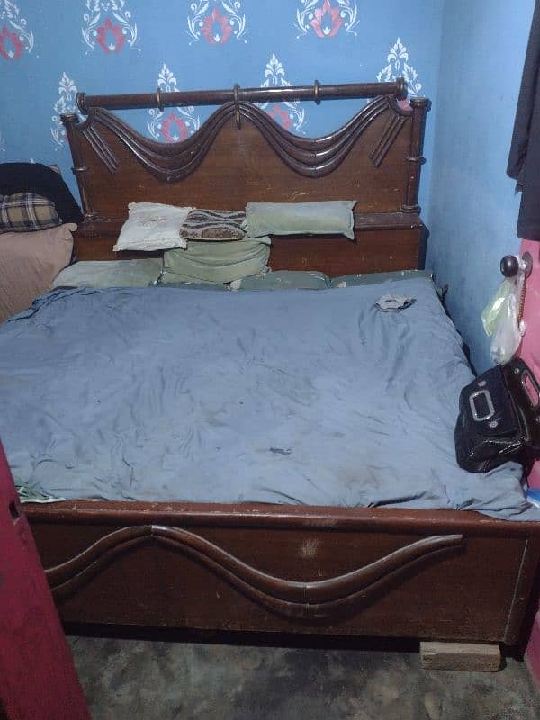 6000 RS king size bed without matress 1