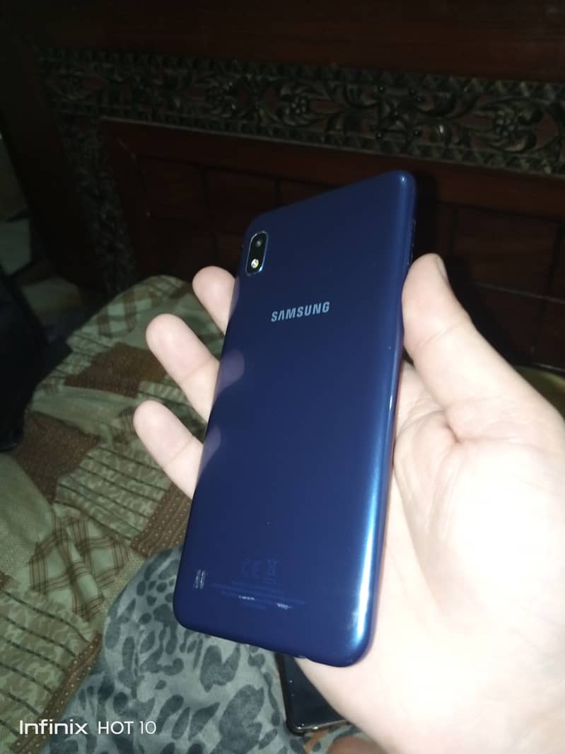 Samsung Mobile A10 8