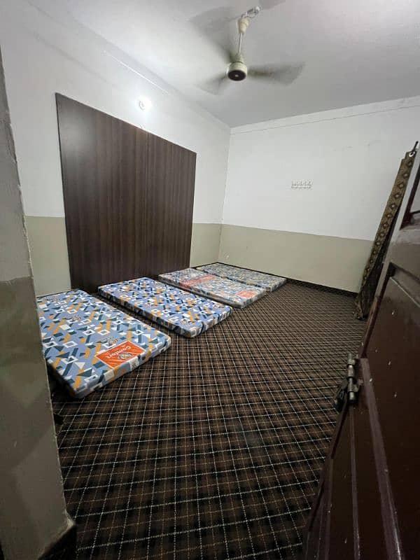 Boys Hostel - Shared Rooms 15