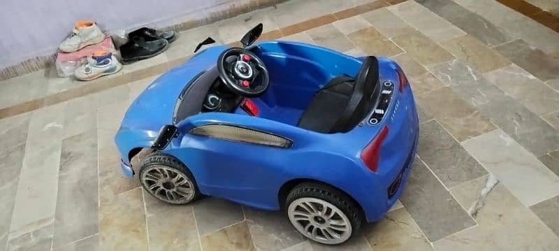 Kids Electric Ride-On Car - Remote & Manual Control! 2