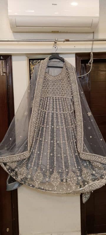 Bridal dress/Wedding dress/bridal lehnga designer bridal dress 2