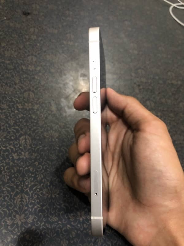 iPhone 13 factory unlocked 3