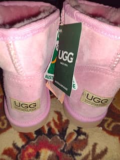 UGG boots women Good condition pink color for sale