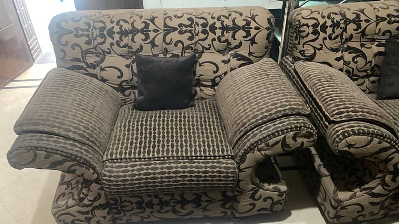 Best Sofa (comfortable & Adorable) 4