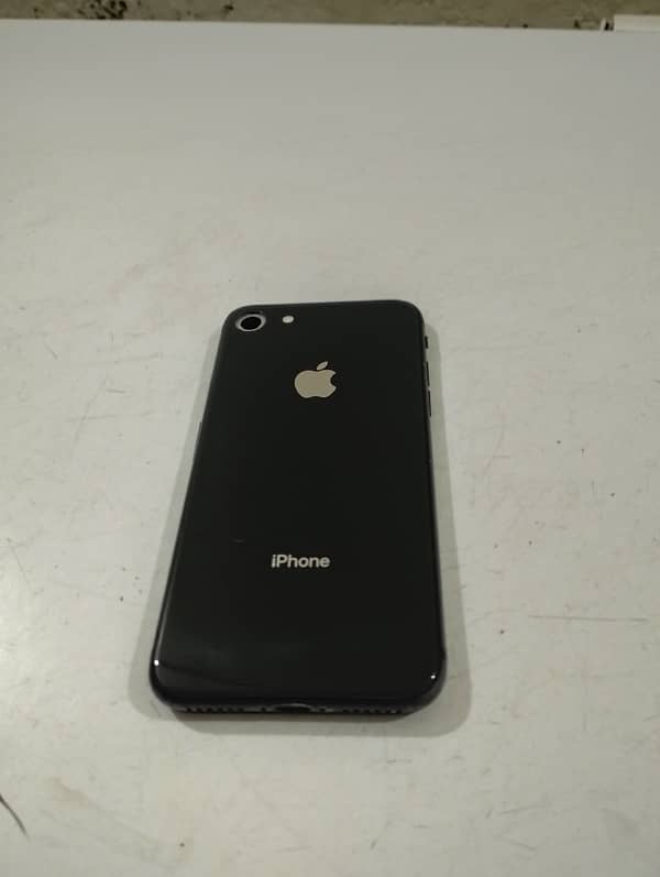 64 GB I phone 8 NOn Pta 0