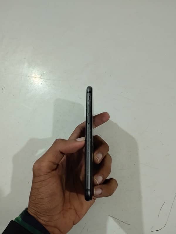 64 GB I phone 8 NOn Pta 1