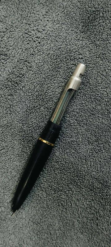 Vintage Sheaffer fountain pen 3