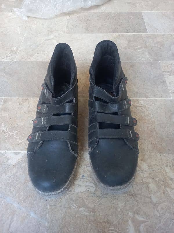 Men's Casual Shoes,  Slightly used 2