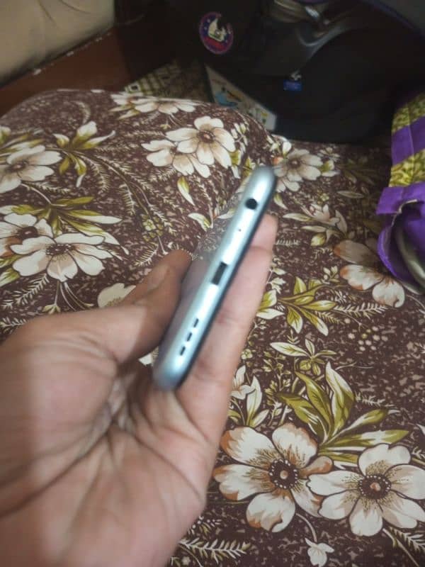 vivo mobile y20 dabba charger nahi hai all okay 2