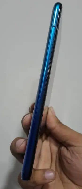 zTE blade v30 veta 4