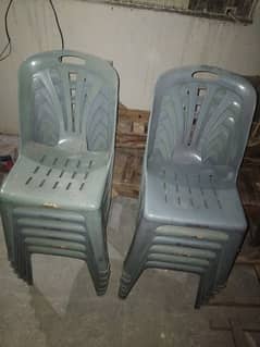 Sasti School Chairs