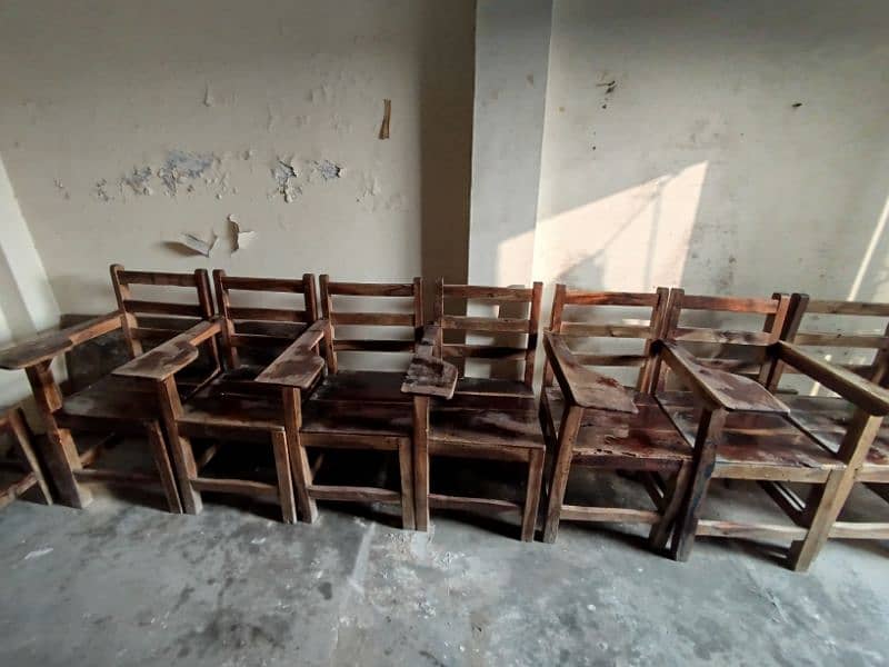 Sasti School Chairs 1