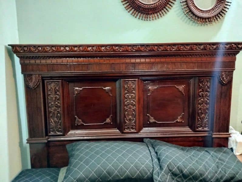 solid wood bed 1