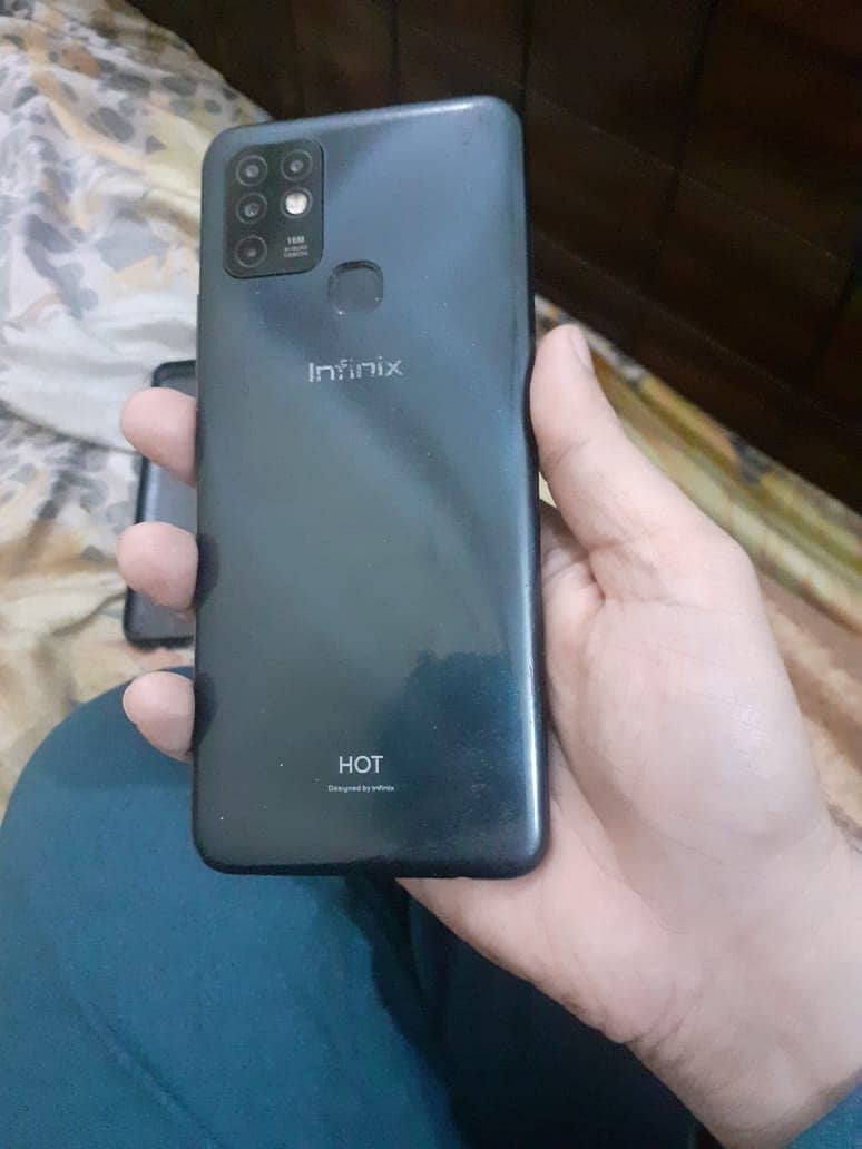 Infinix Hot 10 8