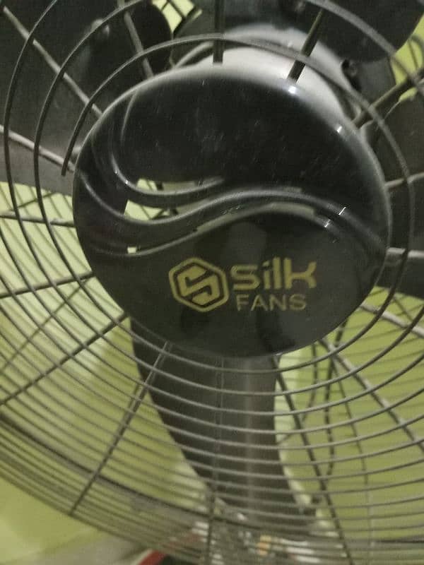 Pedestal fan / room fan / standing fan / stand pankha 2