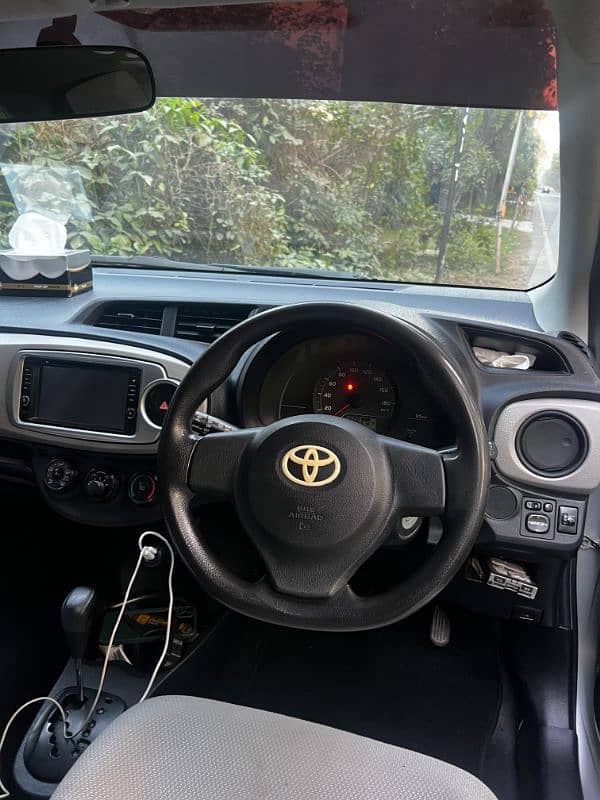 Toyota Vitz 2014 3