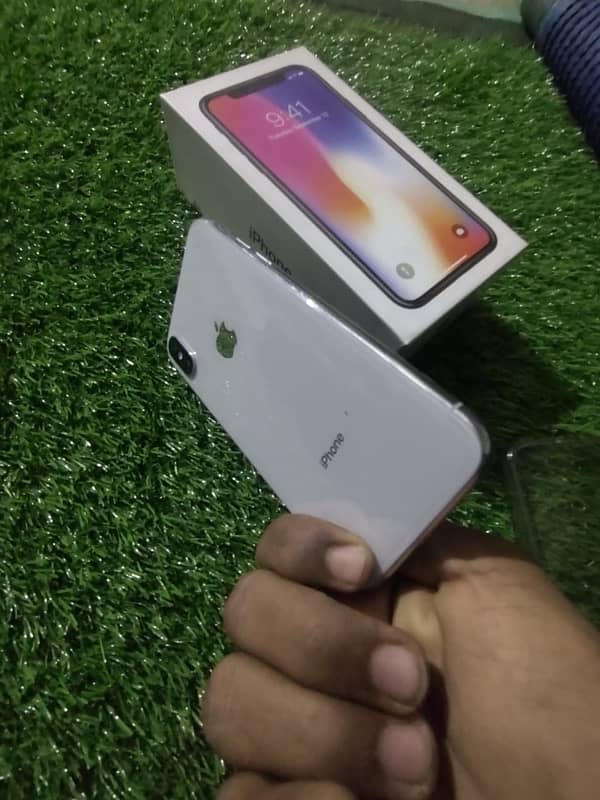 iPhone X with box 1