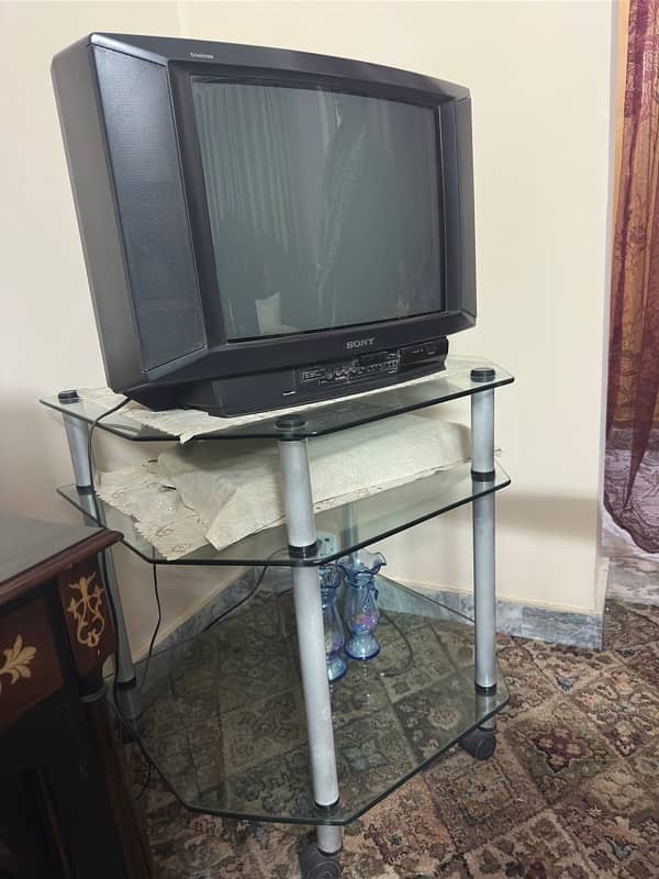 old version television 4