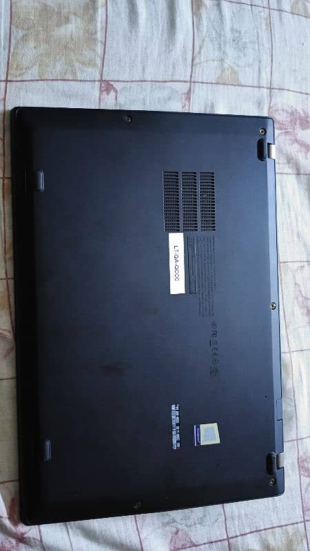 Lenovo x1 carbon i5 7th generation 8gb ram 256gb ssd 3