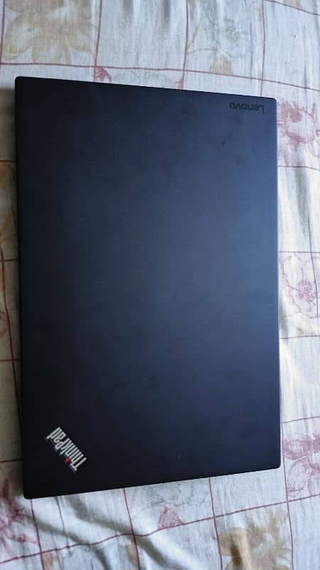 Lenovo x1 carbon i5 7th generation 8gb ram 256gb ssd 6