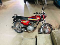 Honda 125 red colour