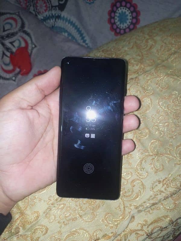 OnePlus 8 10/8 condition thora sa shade ha baki full chalta ha 2