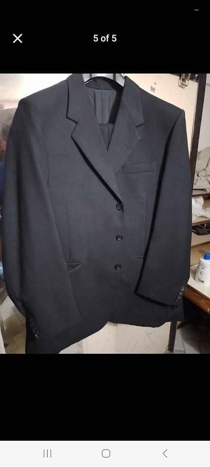 UK brand Three suits XL used. 1