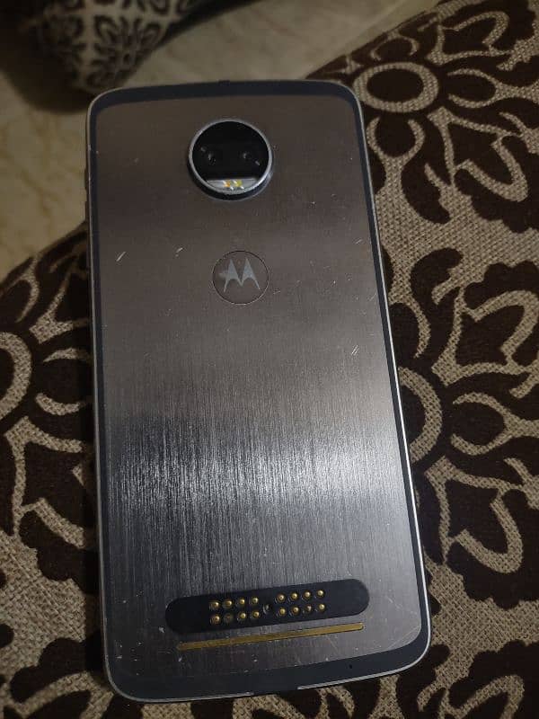 Motorola z2 Force 3