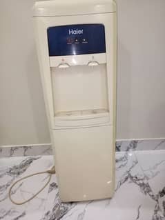 haier water dispenser  ok condition