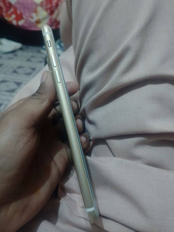 I phone 7 plus ha non pta all okay ha finger work krta ha 3