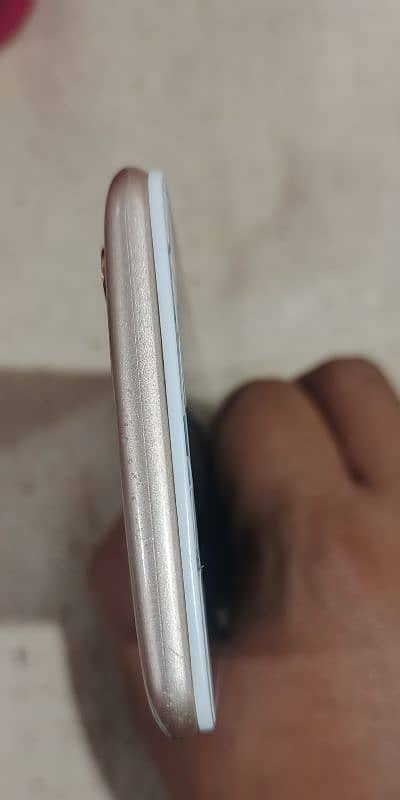 vivo v7 4+64 2