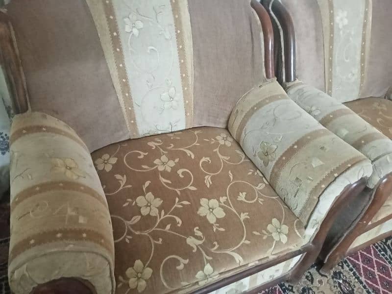 7 seater sofa set reasonable price 1