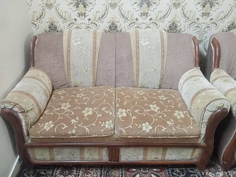 7 seater sofa set reasonable price 4