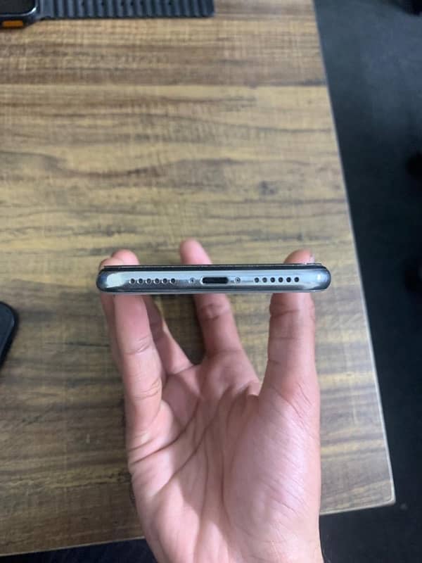 IPhone X 6