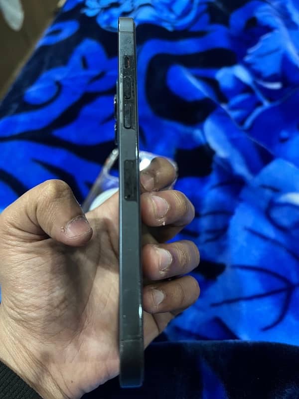 iPhone 12 Pro Max 128GB JV/Non PTA 5