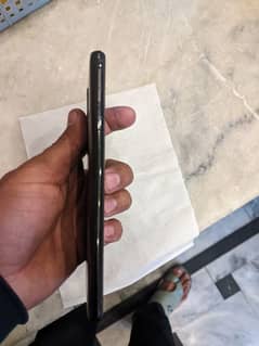 one plus 6t used for sale 9/10 because front camera result issue