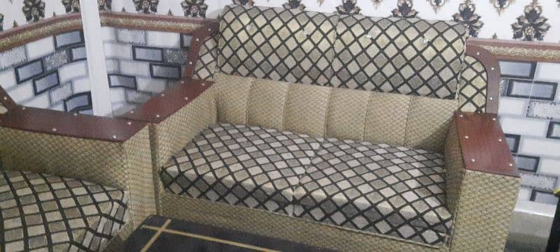 1 2 3 Sofa Set New With Black Table 2