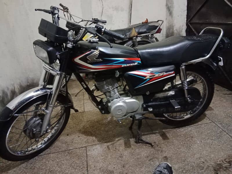 BRAND NEW CONDITION HONDA CG 125 0