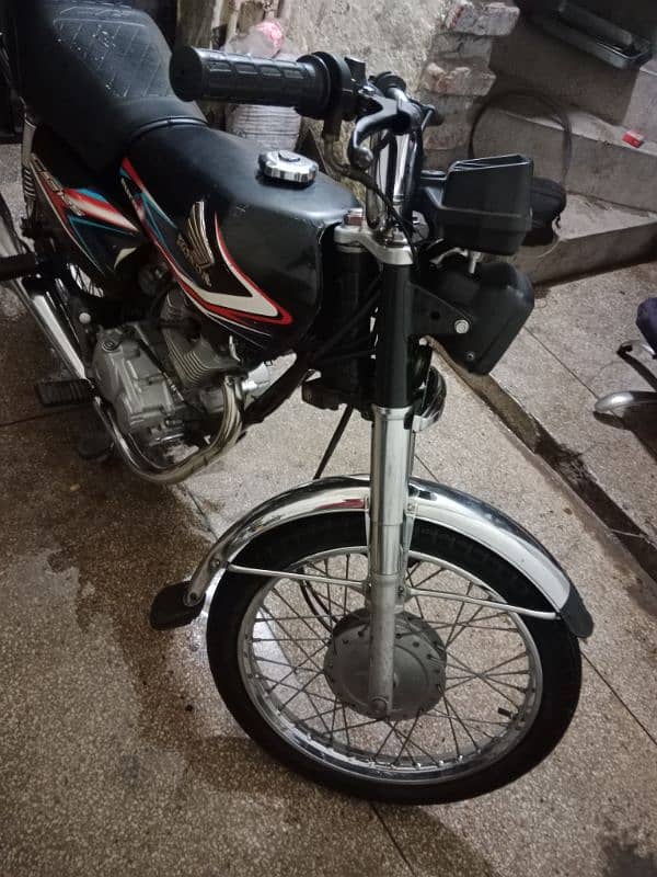 BRAND NEW CONDITION HONDA CG 125 4