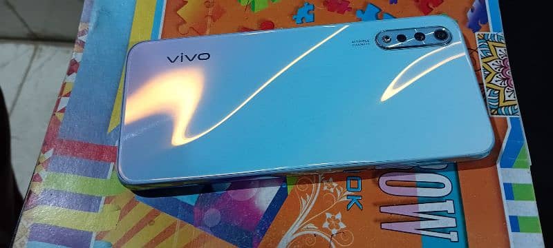 vivo s1 origenal mobile complete box 11