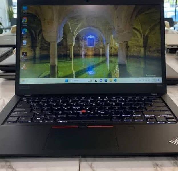 Lenovo Thinkpad T490s / Processor: i5-8th gen (QuadCore) 0