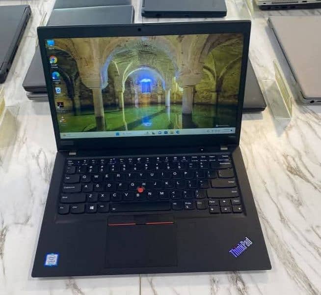 Lenovo Thinkpad T490s / Processor: i5-8th gen (QuadCore) 3