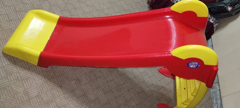 kids slide in best condition possible 1