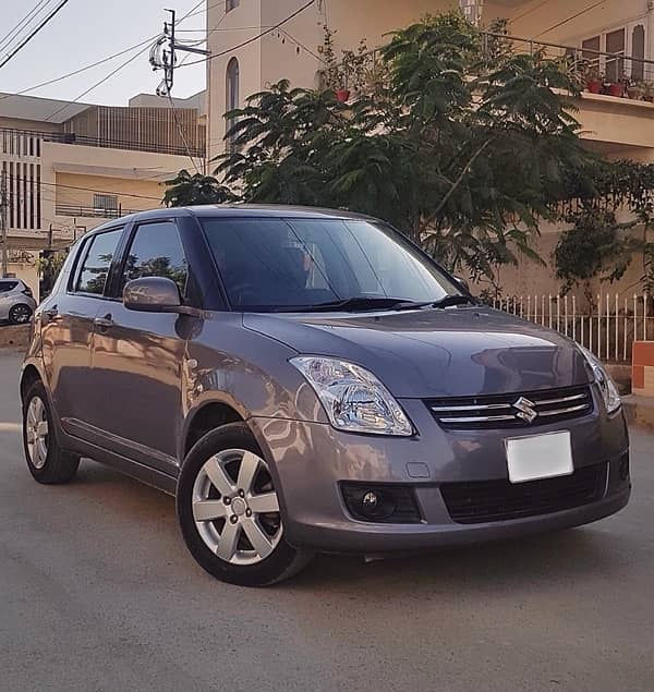 Suzuki Swift DLX Navigation, 1.3 Manual (2021) 0