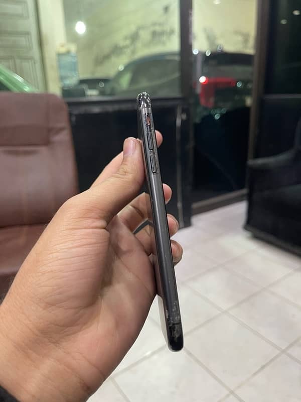 iphone xs 256gb Pta Approved black 2