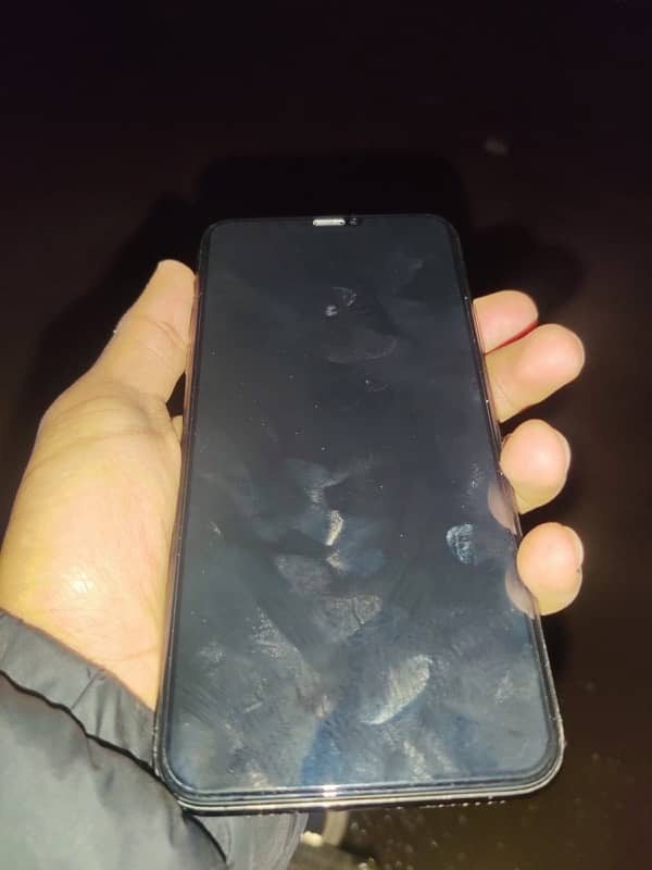 iPhone 11 Pro Max 64gb exchange possible non pta 1