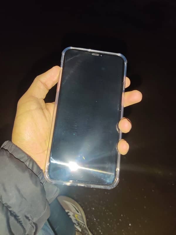 iPhone 11 Pro Max 64gb exchange possible non pta 3