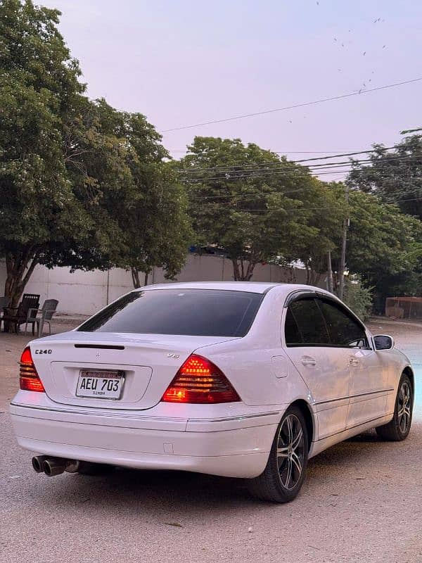 Mercedes C Class 2001 c240 1